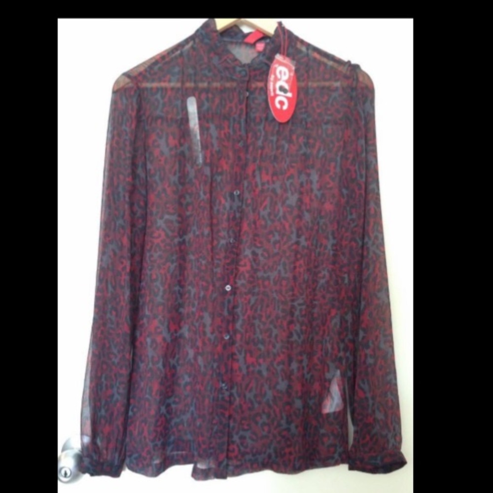 BNWT Esprit Long-sleeved Sheer Top size Medium